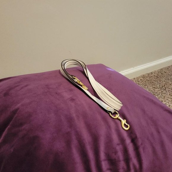 Coach Red Flower Crossbody - Picture 4 of 6